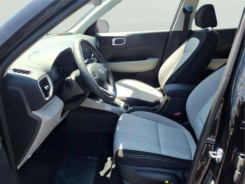 New 2026 Hyundai Venue SEL FWD image 14