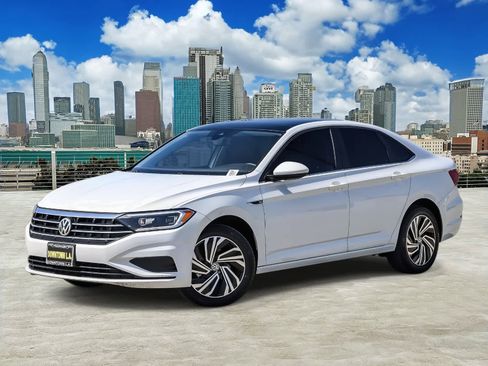 Used 2021 Volkswagen Jetta SEL image 1