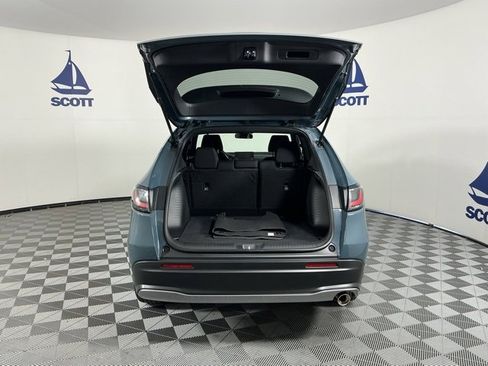 Certified 2025 Honda HR-V Sport image 31