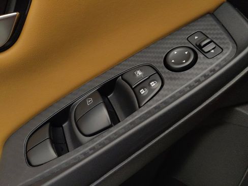 Used 2024 Nissan Sentra SV w/ SV Premium Package image 27