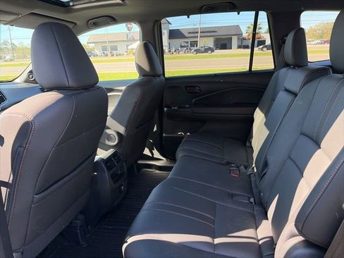 Used 2023 Honda Passport TrailSport image 19