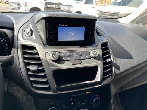 Used 2019 Ford Transit Connect XL image 22