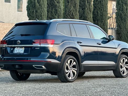 Used 2022 Volkswagen Atlas SEL image 4