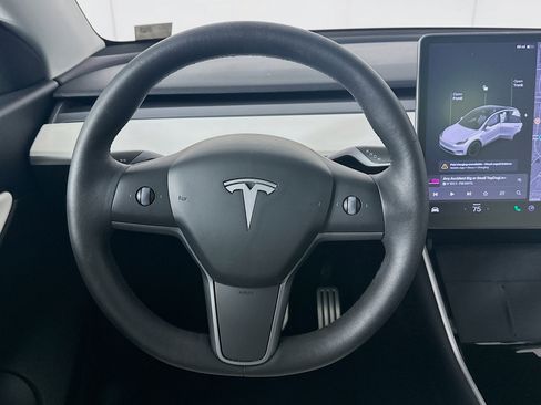 Used 2020 Tesla Model Y Performance image 17