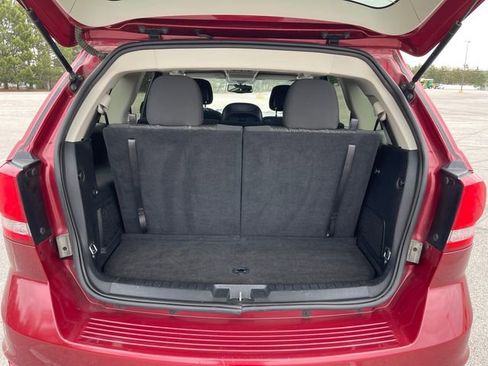 Used 2011 Dodge Journey Mainstreet w/ Popular Equipment Group AWD/4WD image 16