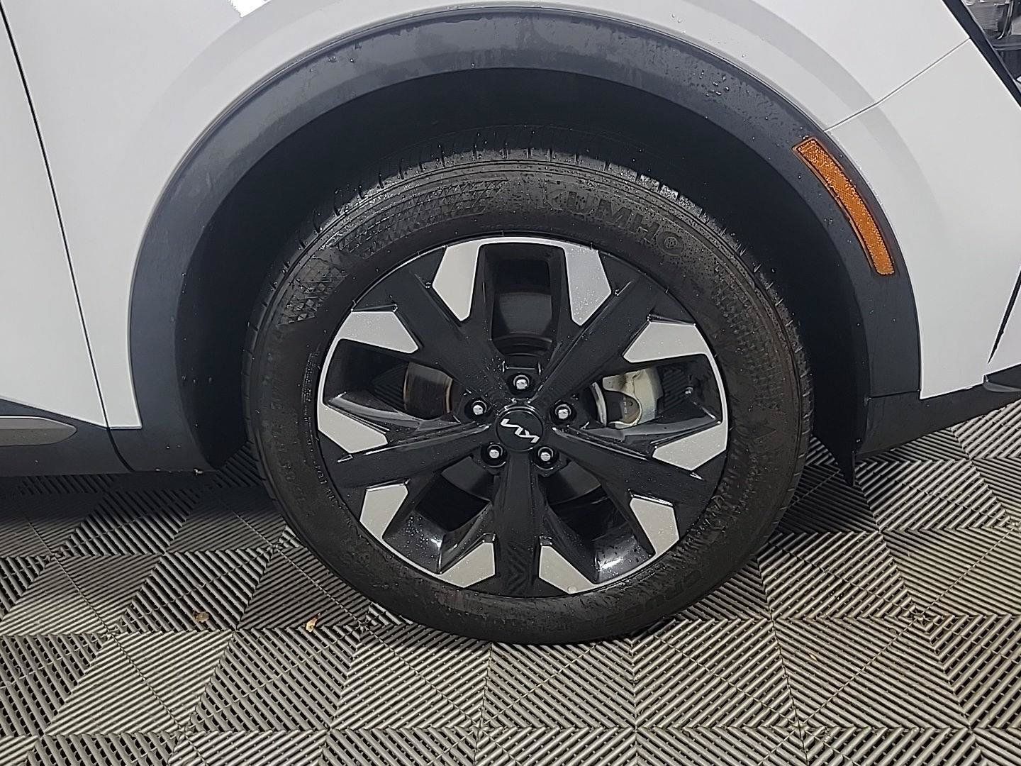 Certified 2023 Kia Sportage X-Line w/ X-Line Premium Package AWD/4WD image 3