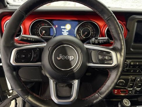 Used 2019 Jeep Wrangler Unlimited Rubicon w/ Cold Weather Group AWD/4WD image 15