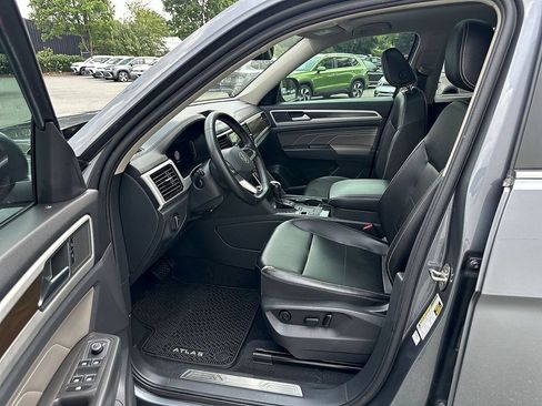 Used 2022 Volkswagen Atlas SE FWD image 12
