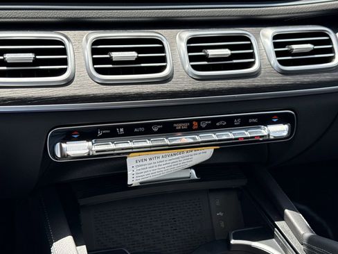 New 2026 Mercedes-Benz GLS 450 4MATIC image 31