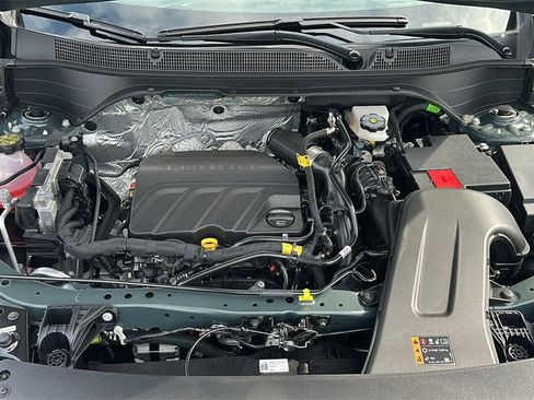 New 2025 Chevrolet Trax LT w/ LT Convenience Package image 30