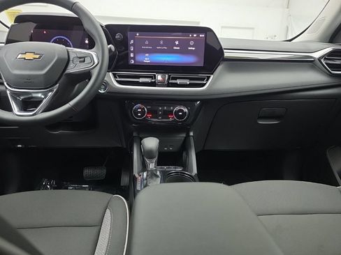 Used 2025 Chevrolet TrailBlazer LT w/ Convenience Package AWD/4WD image 31