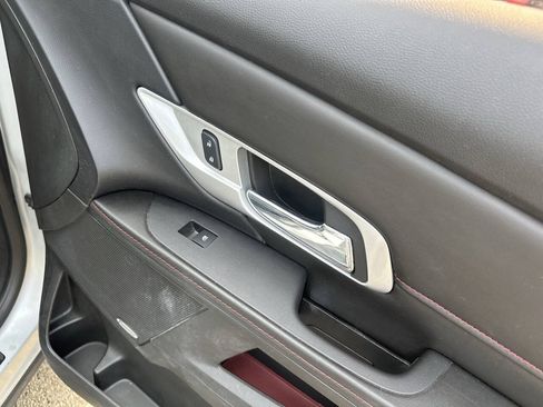 Used 2014 GMC Terrain SLT w/ Safety Package AWD/4WD image 22