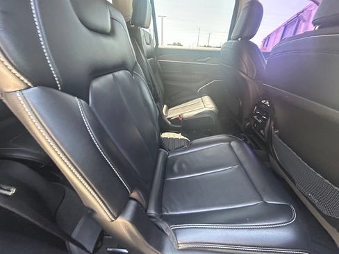 Used 2021 Jeep Grand Cherokee L Limited AWD/4WD image 38
