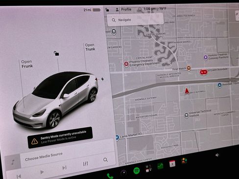 Used 2021 Tesla Model Y Long Range AWD/4WD image 19