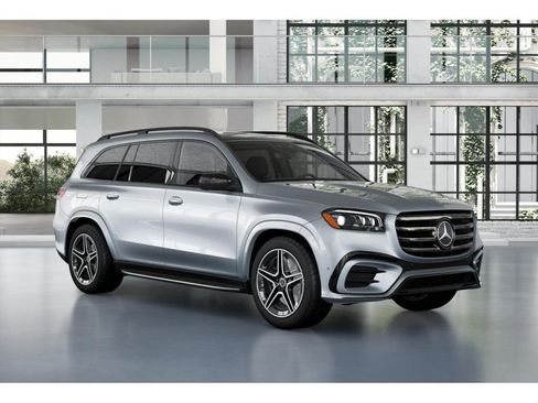 Used 2025 Mercedes-Benz GLS 450 4MATIC image 11