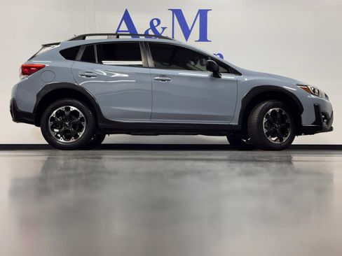 Used 2021 Subaru Crosstrek 2.0i image 4