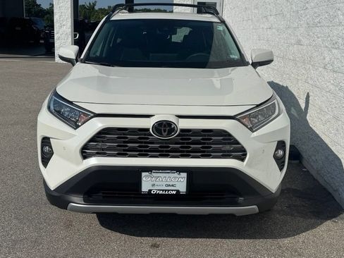 Used 2019 Toyota RAV4 Limited FWD image 7