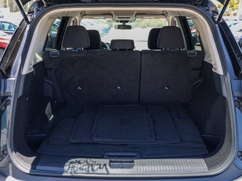 Used 2023 Nissan Rogue S FWD image 16