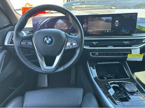 Used 2024 BMW X5 sDrive40i w/ Premium Package RWD image 8