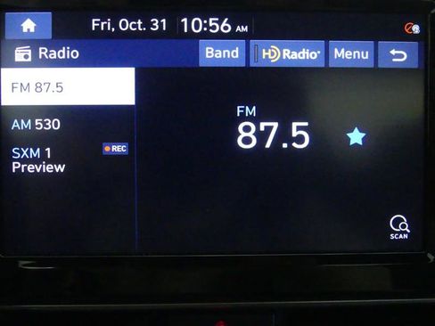 Used 2021 Hyundai Elantra SEL w/ Convenience Package image 9