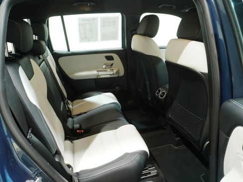 Used 2023 Mercedes-Benz GLB 35 AMG 4MATIC image 16