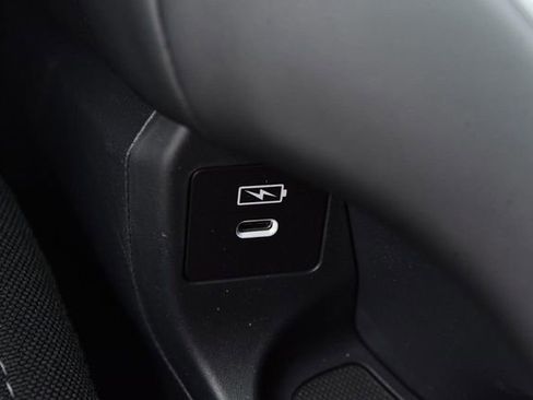 New 2027 Honda HR-V LX image 17