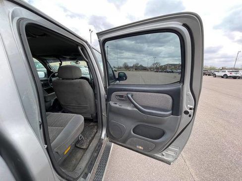 Used 2004 Toyota Tundra SR5 AWD/4WD image 28