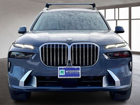 Used 2023 BMW X7 xDrive40i image 2