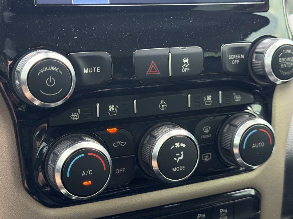 Used 2022 RAM 2500 Laramie AWD/4WD image 22