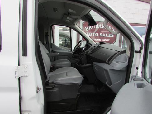 Used 2016 Ford Transit 350 XL image 5