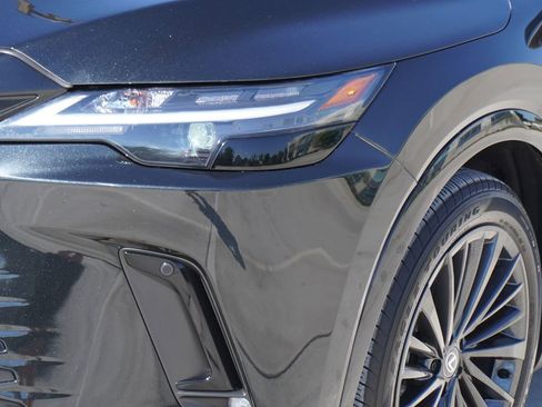 Used 2024 Lexus RX 350 Premium w/ Convenience Package image 2