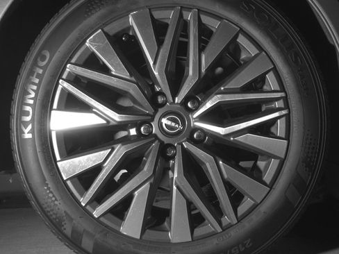 Used 2025 Nissan Altima 2.5 SV image 15