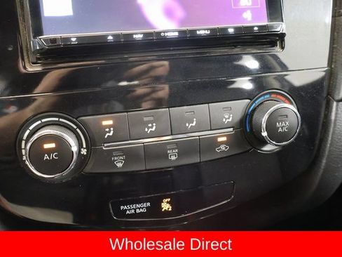 Used 2017 Nissan Rogue S AWD/4WD image 24