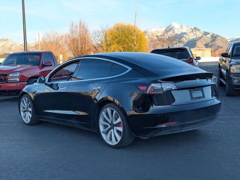 Used 2018 Tesla Model 3 image 7