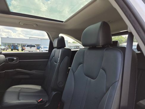 Used 2023 Kia Sorento SX FWD image 24