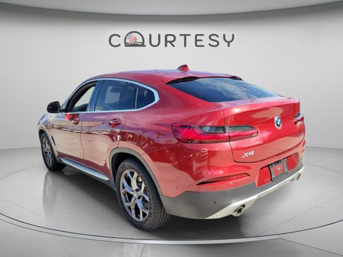 Used 2021 BMW X4 xDrive30i AWD/4WD image 2