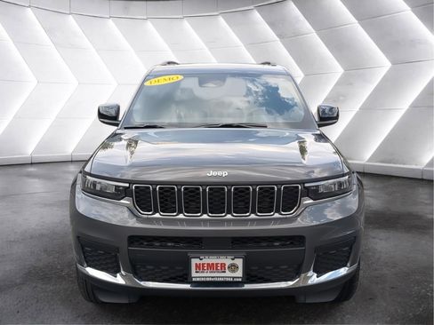 New 2025 Jeep Grand Cherokee L Laredo w/ Luxury Tech Group I AWD/4WD image 8