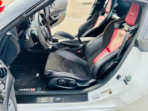 Used 2024 Nissan Z NISMO w/ Floor Mat Package image 40