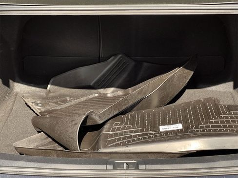 Used 2024 Toyota Corolla SE image 29