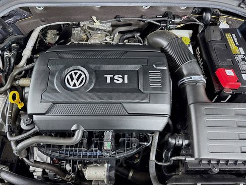 Used 2019 Volkswagen GTI Autobahn image 40