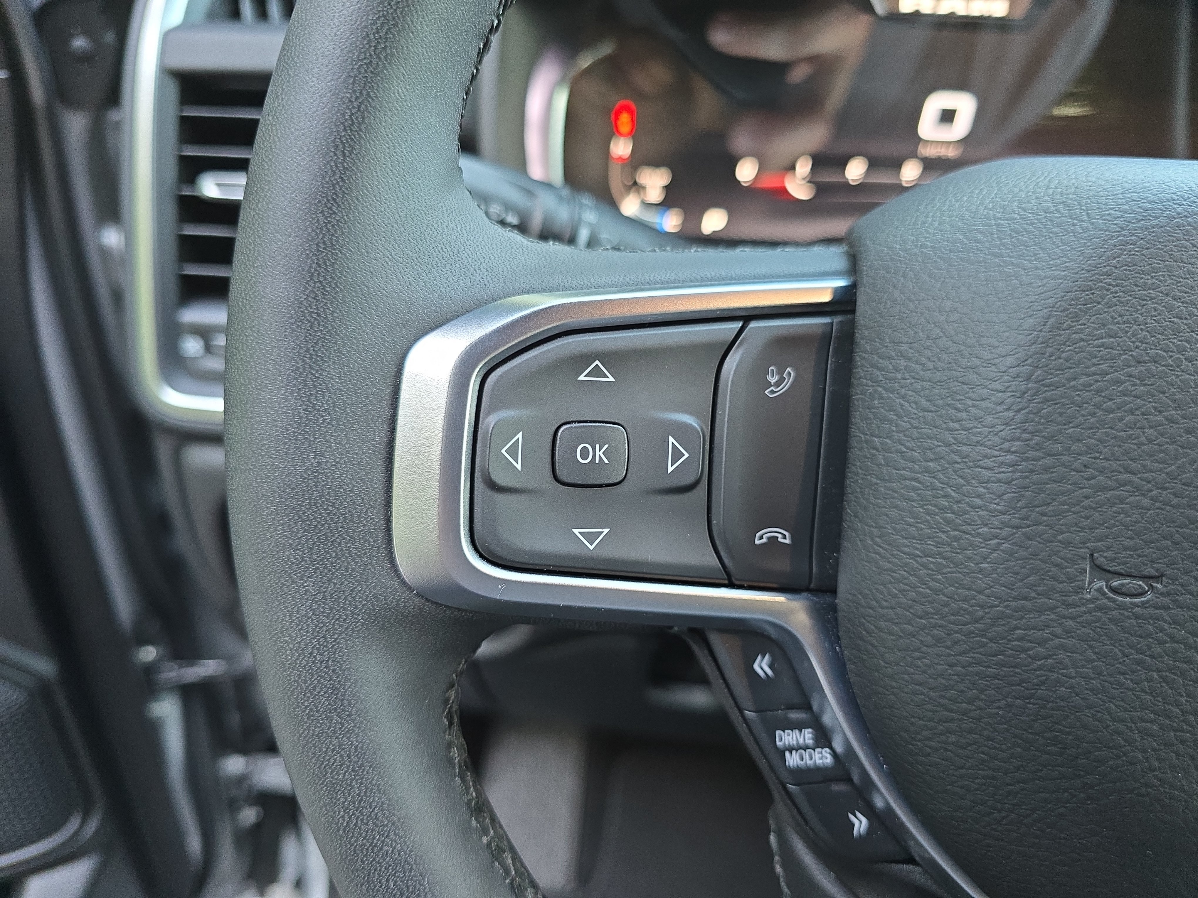 Used 2025 RAM 1500 Big Horn AWD/4WD image 17