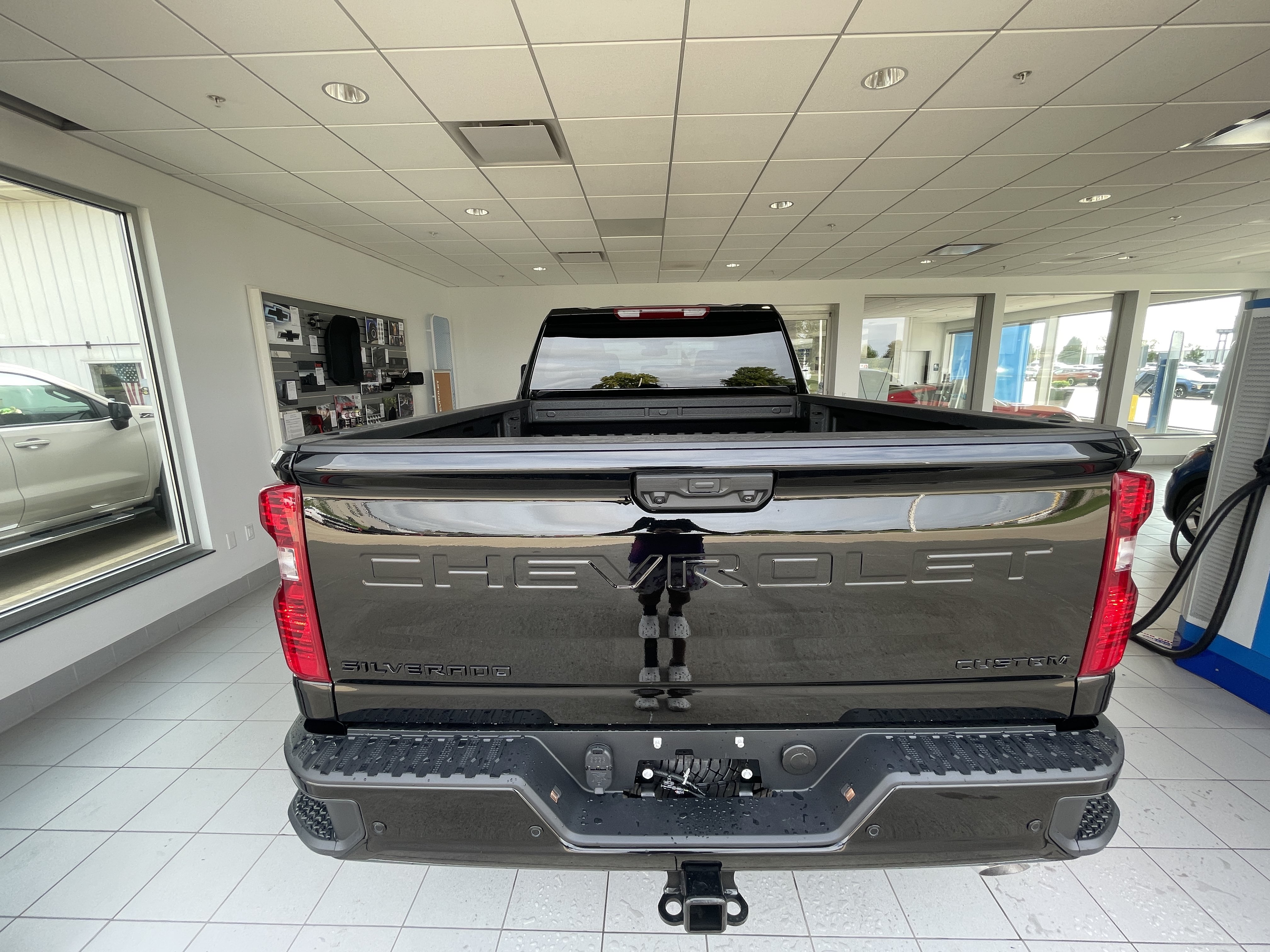 New 2026 Chevrolet Silverado 2500 Custom w/ Custom Value Package AWD/4WD image 8