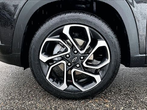 Used 2024 Chevrolet Trax RS w/ Driver Confidence Package image 7