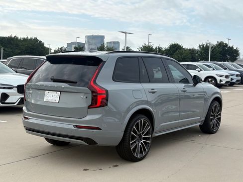 New 2026 Volvo XC90 B6 Ultra w/ Lounge Package image 4