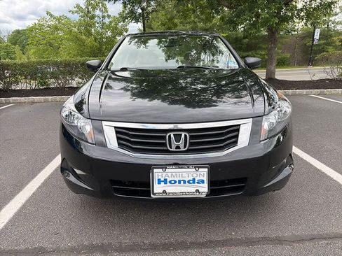 Used 2010 Honda Accord LX-P image 2