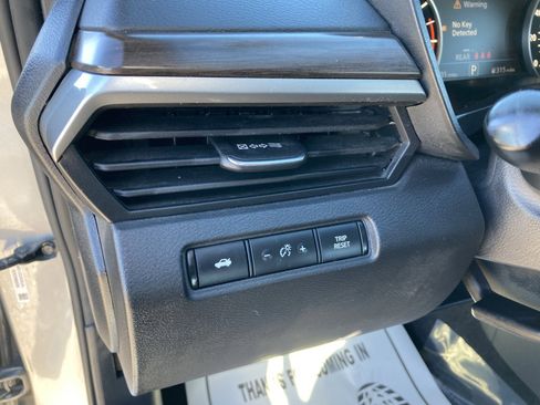 Used 2023 Nissan Altima 2.5 SV image 13