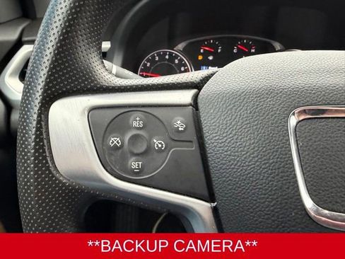 Used 2023 GMC Acadia SLE w/ Driver Convenience Package image 10