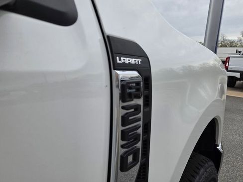 New 2026 Ford F250 Lariat AWD/4WD image 13