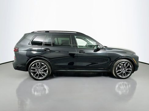 Used 2026 BMW X7 xDrive40i w/ M Sport Package image 4