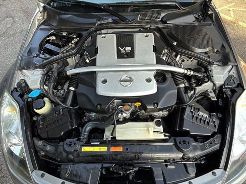 Used 2007 Nissan 350Z Touring RWD image 42